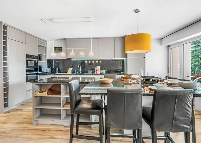 Reseda 3-23 By Interhome